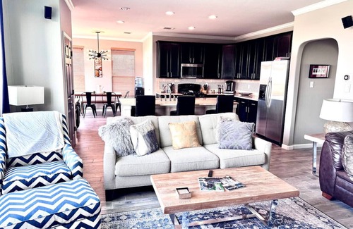 Stone Oak Casa | Best View in SATX! Exclusive Hilltop Gem|POOL|HTub