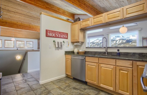 Huron Heights Casa | BEST views in Breck! A+ for comfortable and cleanliness