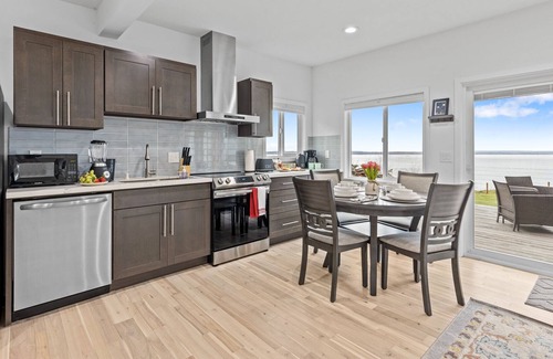 Clinton Casa | Best views of the water and mountains at our waterfront retreat! Grill+Firepit!