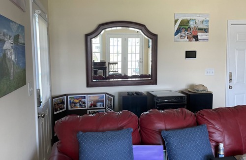 Jacksonville Casa | Best Waterfront View in Jacksonville, NC