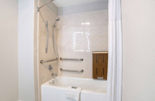 Bridge City Hotel | Best Western Bayou Inn