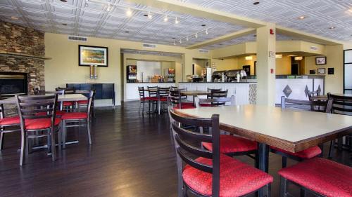 Townsend Hotel | Best Western Cades Cove Inn