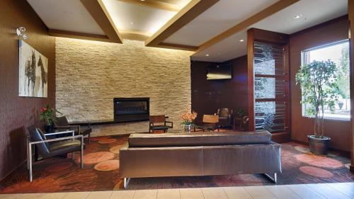 Cold Lake Hotel | Best Western Cold Lake Inn