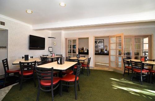 Indio Hotel | Best Western Date Tree Hotel