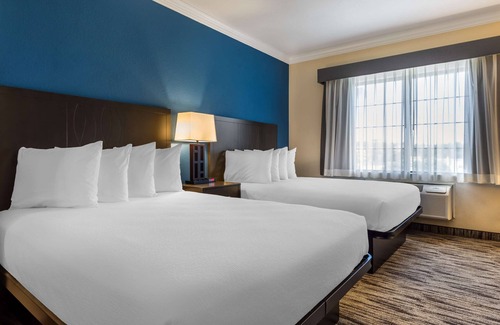 Glen Rose Hotel | Best Western Dinosaur Valley Inn & Suites