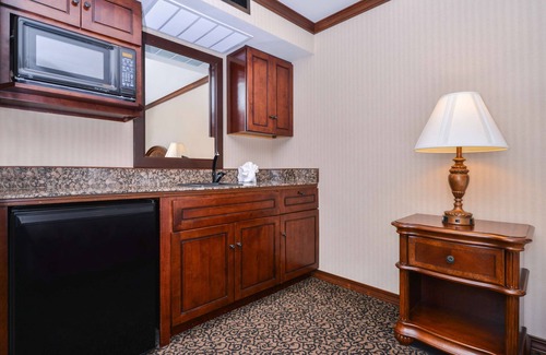 Sandpoint Hotel | Best Western Edgewater Resort