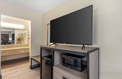 Brenham Hotel | Best Western Inn of Brenham
