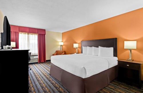 Broken Arrow Hotel | Best Western Kenosha Inn