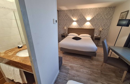 Route d'Arles Hotel | Best Western l'Orangerie