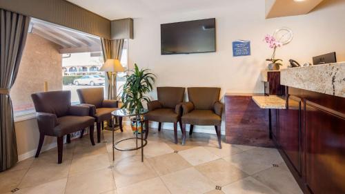 Fillmore Hotel | Best Western La Posada Motel