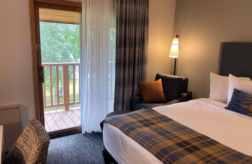 Wasilla Hotel | Best Western Lake Lucille Inn