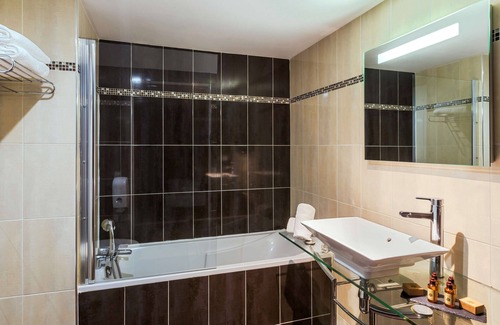 Nimes City Centre Hotel | Best Western Le Marquis de La Baume