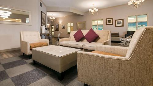 Golden Hotel | Best Western Mountainview Inn