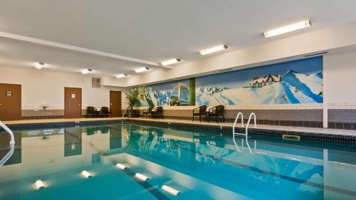 Golden Hotel | Best Western Mountainview Inn