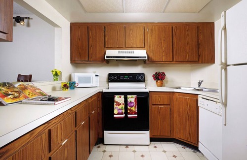Moorings Hotel | Best Western Naples Inn & Suites