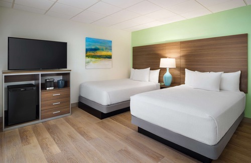 Moorings Hotel | Best Western Naples Inn & Suites
