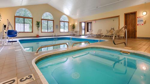 Saugatuck Hotel | Best Western Plaza Hotel Saugatuck