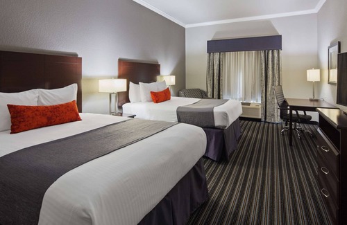 Montopolis Hotel | Best Western Plus Austin Airport Inn & Suites