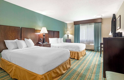 Pittsfield Hotel | Best Western Plus Berkshire Hills Inn & Suites