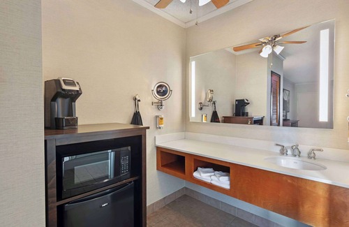 Paso Robles Hotel | Best Western Plus Black Oak