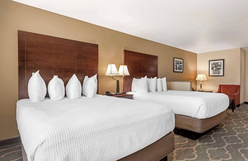 Burleson Hotel | Best Western Plus Burleson Inn & Suites