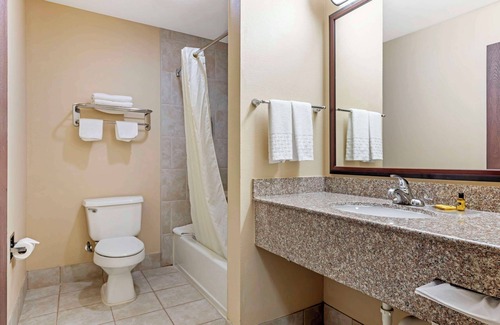 Burleson Hotel | Best Western Plus Burleson Inn & Suites