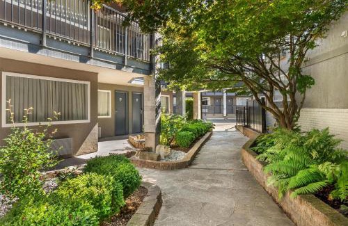 Burnaby Hotel | Best Western PLUS Burnaby Hotel
