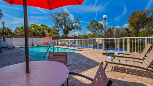 Leesburg Hotel | Best Western Plus Chain of Lakes Inn & Suites