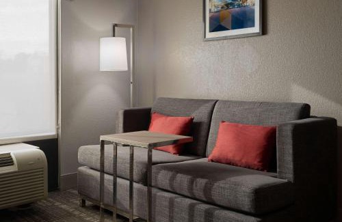 Clinton Hotel | Best Western Plus Clinton/Jackson