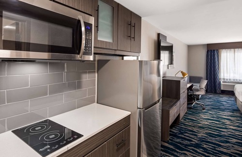 Talbot's Corner Hotel | Best Western Plus Executive Residency Nashville