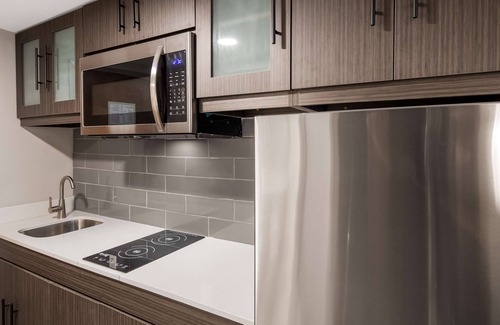 Talbot's Corner Hotel | Best Western Plus Executive Residency Nashville