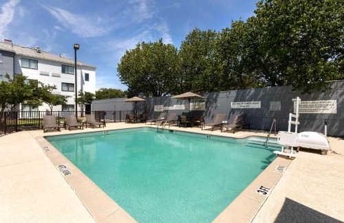 Fossil Creek Hotel | Best Western Plus Fort Worth North