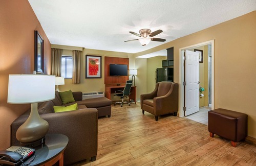 Georgetown Hotel | Best Western Plus Georgetown Corporate Center Hotel