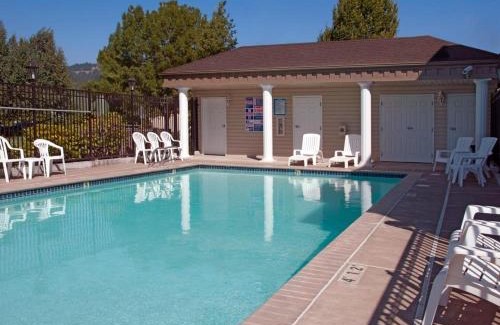 Springfield Hotel | Best Western Plus Grand Manor Inn