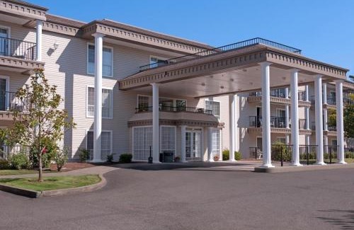 Springfield Hotel | Best Western Plus Grand Manor Inn