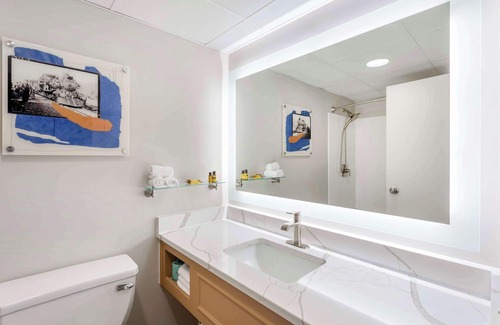York Hotel | Best Western Plus Heritage Rail Inn & Suites