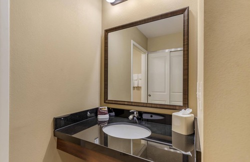 Hudson Hotel | Best Western Plus Hudson Hotel & Suites