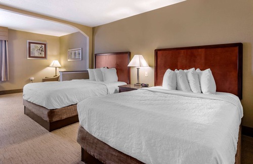 Lexington Hotel | Best Western Plus Inn at Hunt Ridge
