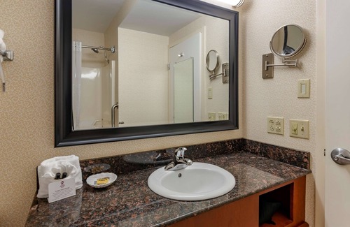 Lexington Hotel | Best Western Plus Inn at Hunt Ridge