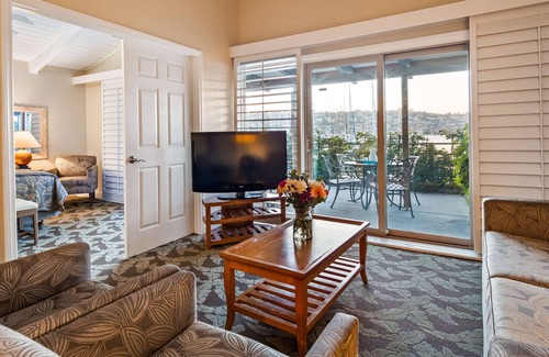 La Playa Hotel | Best Western Plus Island Palms Hotel & Marina