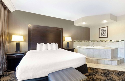 Millard Hotel | Best Western Plus Midwest Inn