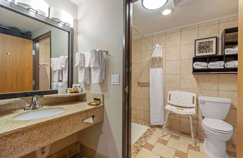 Millard Hotel | Best Western Plus Midwest Inn
