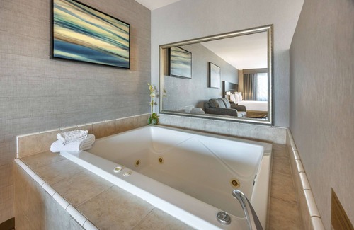 North Las Vegas Hotel | Best Western Plus North Las Vegas Inn & Suites