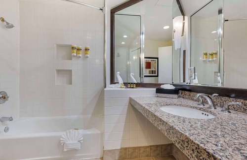 Palm Desert Hotel | Best Western Plus Palm Desert Resort