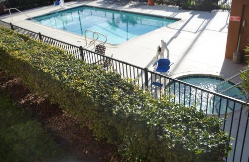 Pleasanton Hotel | Best Western Plus Pleasanton Inn