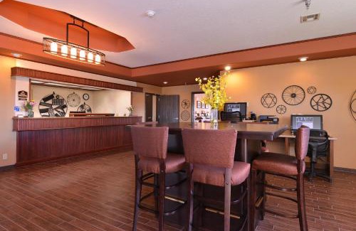 Redmond Hotel | Best Western Plus Rama Inn