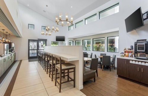 Calistoga Hotel | Best Western Plus Stevenson Manor