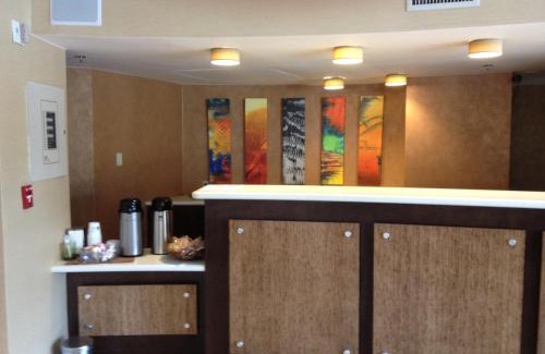 Coronado Hotel | Best Western Plus Suites Hotel Coronado Island