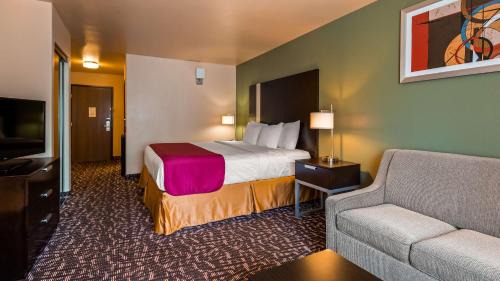 College Park Hotel | Best Western Plus The Woodlands