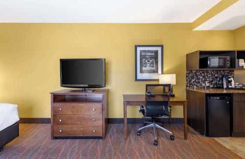 Tupelo Hotel | Best Western Plus Tupelo Inn & Suites